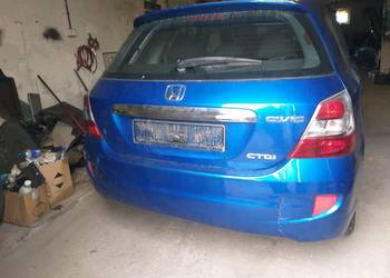 Sprzedam części do Hondy Civic 1.7 diesel rok produkcji 2005