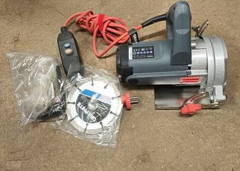 Przecinarka do płytek ręczna