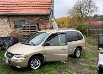 Sprzedam felgi z oponami do Chrysler town country/grand voyager