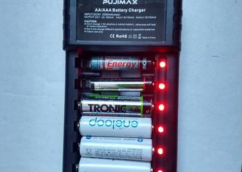 Ładowarka USB  do akumulatorów ni-cd  AA/AAA      8 gniazd