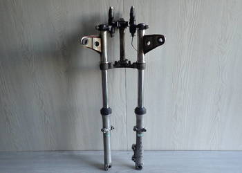 Zawieszenie SHOWA Przód Lagi Póła Górna Dolna Kawasaki KZ 440 80-82r Cruise