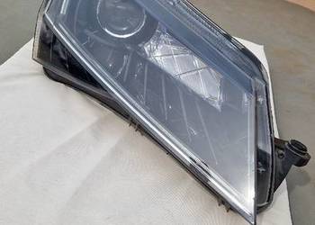 Lampa przód prawa Skoda SUPERB III