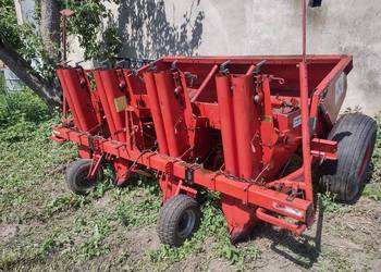 Sadzarka do ziemniaków Underhaug z koszem hydraulicznym
