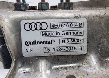 ROZDZIELACZ AUDI A8   4E0616014B