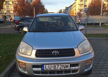 Na sprzedaż solidna i niezawodna Toyota RAV4 (rocznik 2001)
