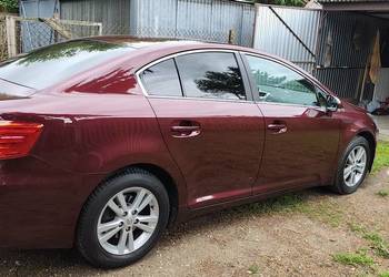 Sprzedam Toyotę Avensis 1.8 147 km niski przebieg