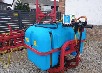 Opryskiwacz zawieszany Biardzki 800 L 15 szerokość lanc