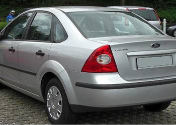 Szyba tylna tył Ford Focus mk2 II sedan 05-12
