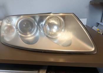 Lampa prawa XENON przód Touareg I 02-06 7L6941016