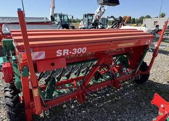 Siewnik zbożowy SR 300 Agro-Masz