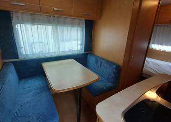 Przyczepa kempingowa Caravelir 5/6 osobowa, łóżka piętrowe dmc 990 km