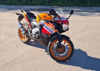 Honda cbr 2012r PIĘKNA JAK NOWA REPSOL 125CC