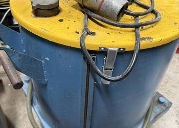 Nalewak do oleju silnikowego PRL