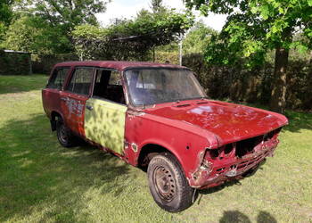 Fiat 125p KOMBI zarejestrowany do odbudowy