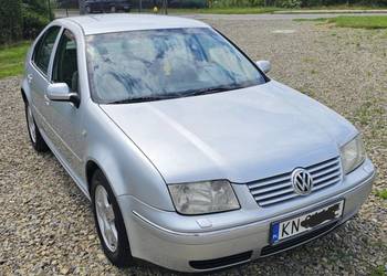 Sprzedam bardzo ładny samochód volkswagena bora 2003 rok zero rdzy polecam!
