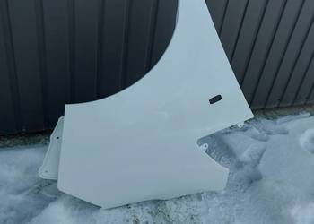 Błotnik Nissan NV 200