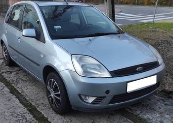 Ford Fiesta 1.4 TDCI Diesel 2005r. 5D Zadbane wnętrze Ford Fiesta 1.4 TDCI Diesel 2005r. 5D Zadbane wnętrze