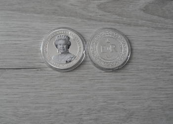 Królowa Elżbieta II pamiątkowa moneta posrebrzana