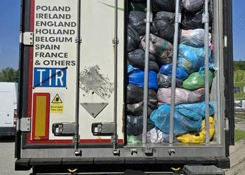 Niesort polski D2D zbiórka odzieży odzież używana