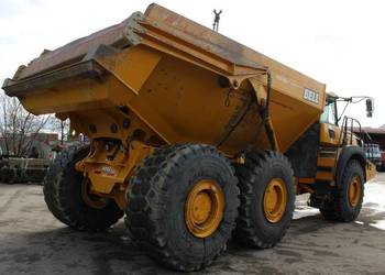 Wozidlo budowlane 6x6 Bell B 40E z Klapa