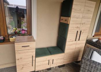 Sprzedam komplet mebli do korytarza przedpokoju