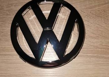 NOWY ORYGINALNY ZNACZEK EMBLEMAT GRILLA VW FOX GOLF 5Z085360