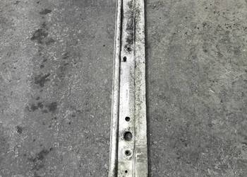 Wspornik dolny pasa przedniego Megane III