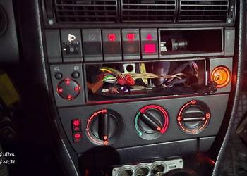 Audi 100 C4 konsola środkowa panel nawiewu