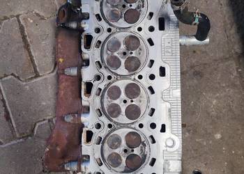Toyota Avensis T270 2010 Głowica silnika