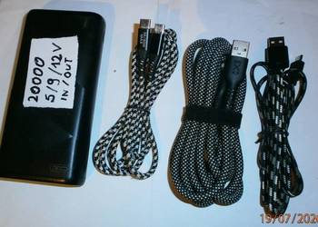 Szybki Powerbank 20000 mAh 18-20W, 3 Różne USB i 3 Mocne Kable.