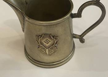 Niemiecki myśliwski mlecznik posrebrzany