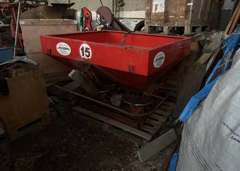 Rozsiewacz Jarmet 600 dwutalerzowy