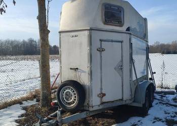 Przyczepa do przewozu koni i innych zwierząt