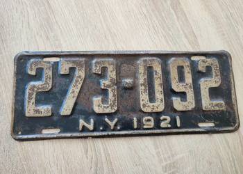Zabytkowa tablica rejestracyjna Nowy York z 1921 r