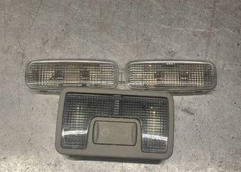 Sprzedam lampki oświetlenie wnętrza kabiny podsufitki 8L0947105A