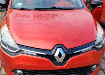 Salonowy Renault Clio IV