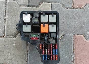 Skrzynka bezpieczników 4230017 Saab 93 98-02