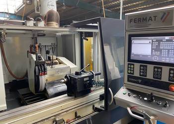 Szlifierka CNC  typ  BUB E 32/2000 CNC