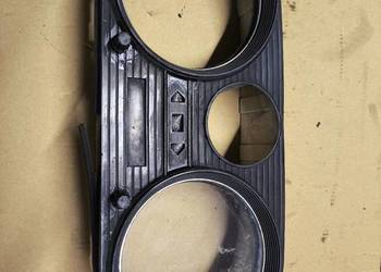 Ramka obudowa uszczelka licznika zegarów mercedes w114 w115