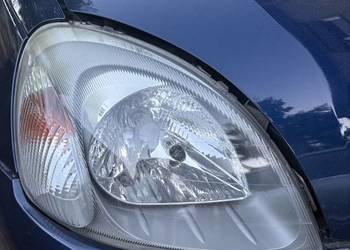 Lampa przód prawa Toyota Yaris I
