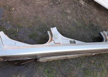 próg poszycie progu fiesta mk5 V prawy 5 drzwi