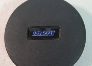 FIAT 126P EL. Przycisk klaksonu.