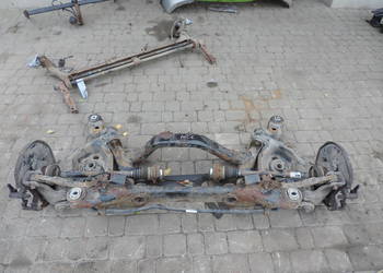 BELKA OŚ ZAWIESZENIA TYŁ AUDI A6 C6 KOMBI QUATTRO