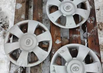 Kołpaki Toyota Yaris r15