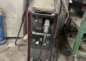 PÓŁAUTOMAT SPAWALNICZY KEMPOMAT 3200