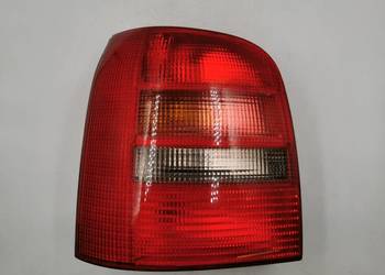 Lampa Lewy Tył Tylna Lewa Audi A4 B5 Avant 8D9945095A