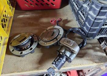 Yamaha XJ 600 diversion stacyjka korek paliwa wlewu XJ600 zamki zamek klucz