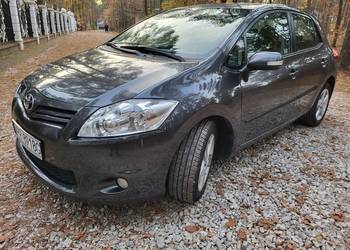 Auris 1.6 benzyna 136km
