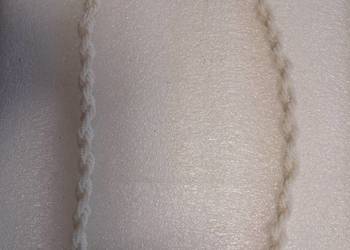 biały naszyjnik z prlu stan bdb- obwód 60 cm