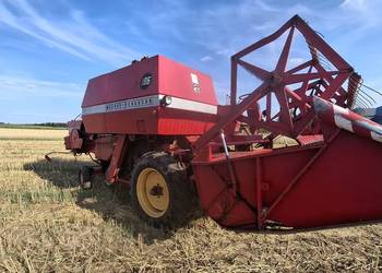 Kombajn zbożowy massey ferguson 186